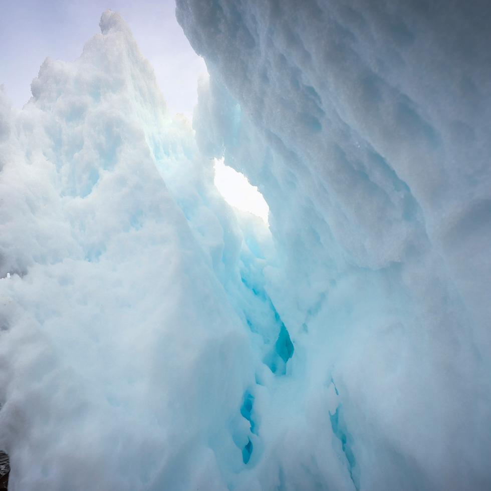 Los glaciares que más rápido se derriten desde el año 2000 se encuentran en los Alpes, Islandia y Alaska.