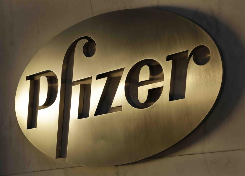 Logo de la farmacéutica Pfizer en su sede de Nueva York. (AP)