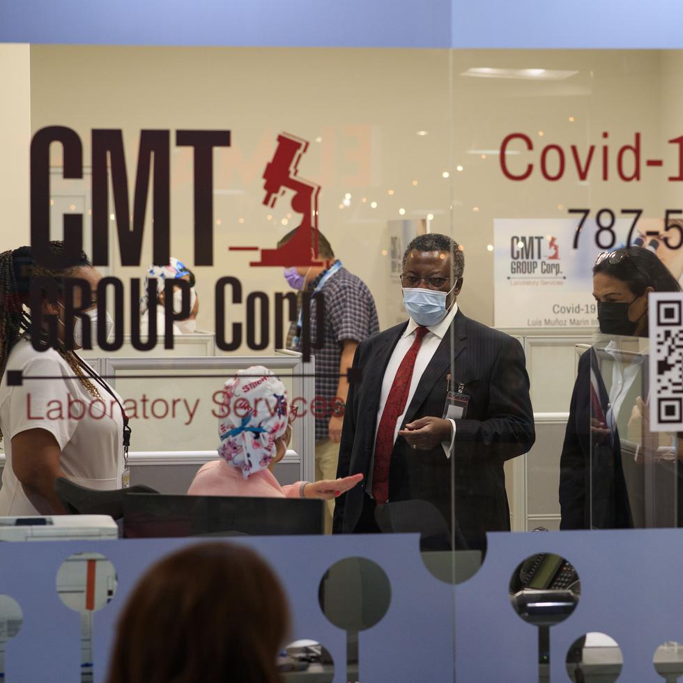 La cadena de laboratios CMT Group cuenta con presencia en los aeropuertos de Ponce, Aguadilla y el Luis Muñoz Marín en Carolina, donde inició en febrero los servicios de pruebas PCR de COVID-19 para pasajeros.