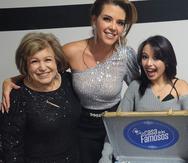 Martha Fajardo, madre de Alicia; Alicia Machado y su hija, Dinorah Valentina la noche final de "La casa de los famosos".