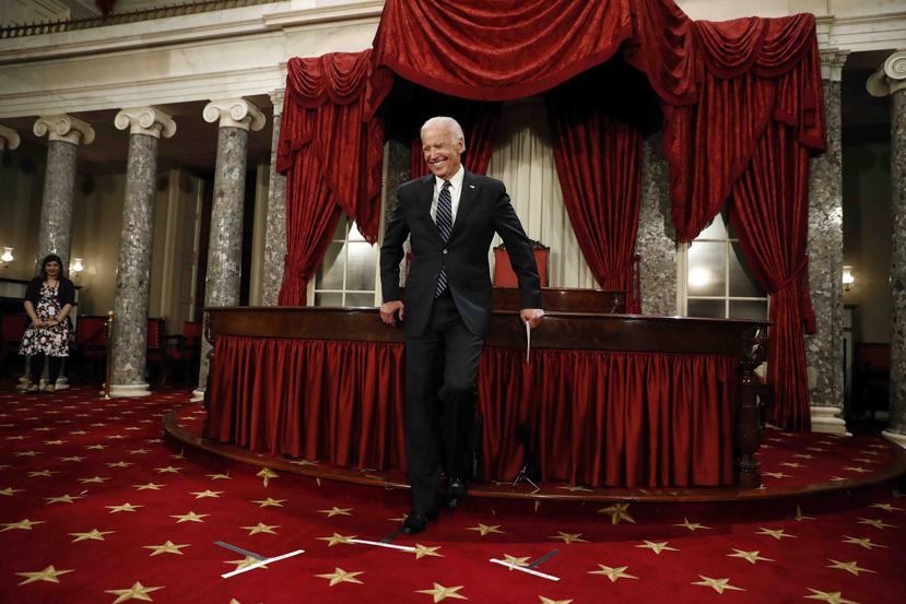A Biden le habían señalado dos mensajes recientes de Trump en los que calificó al líder de los demócratas en el Senado, Chuck Schumer, como "el payaso jefe". (AP)