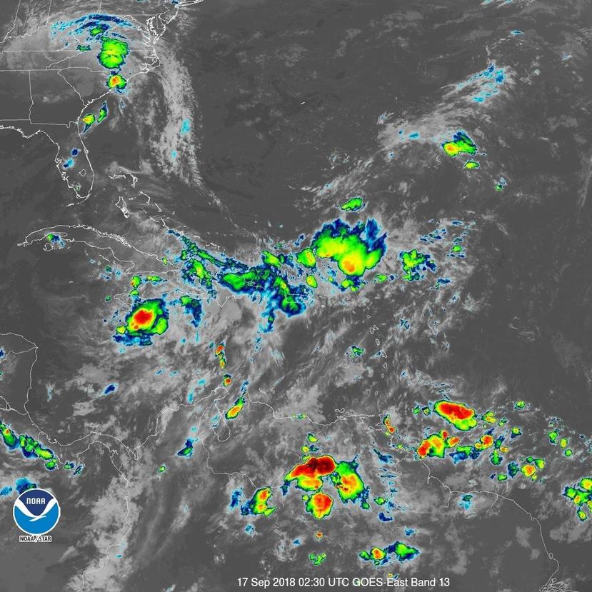 Los remanentes de Isaac continúan dejando lluvia en el Caribe. (NOAA)