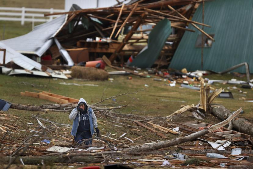 Según el Centro de Predicción de Tormentas, 32 tornados han tocado tierra en las últimas horas en múltiples estados del país.