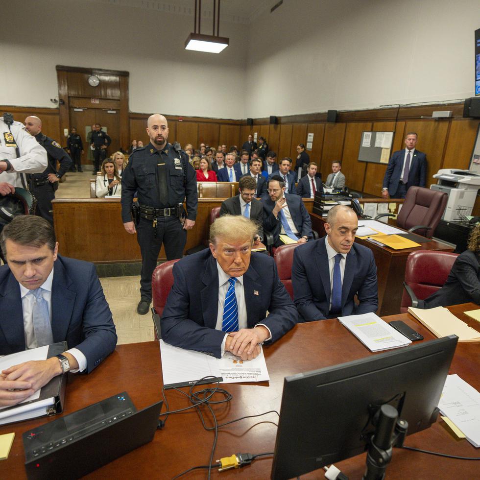 El expresidente Donald Trump durante el juicio penal en su contra en Nueva York.