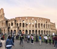 Uno de los lugares que no puede dejar de visitar en Roma es el Coliseo Romano.