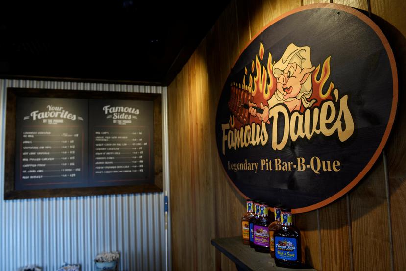 A pocos años de la entrada de la cadena de restaurantes Famous Dave’s en la isla, durante el último trimestre del año pasado cerraron dos de sus cuatro locales, las de Bayamón y Carolina.