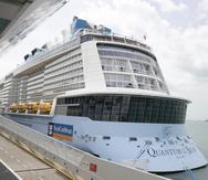 El crucero Quantum of the Seas se encuentra en el puerto Marina Bay Cruise Center de Singapur.