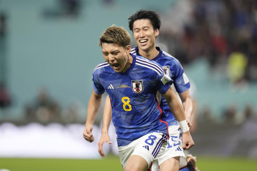 El japonés Ritsu Doan celebra tras marcar el primer gol de su equipo en la victoria 2-1 ante Alemania.