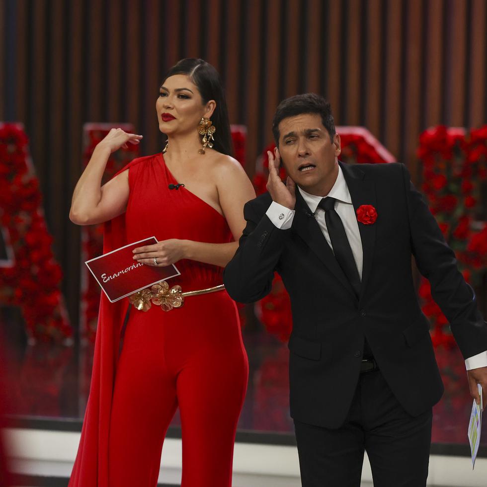 Ana Patricia Gamez y Rafael Arenada, del programa "Enamorándonos".