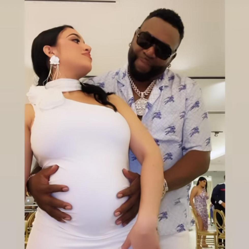 David Ortiz y su novia, María Yeribel Martínez, están maravillados con la noticia del próximo nacimiento de su hijo.
