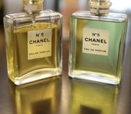 El Chanel No.5 posee una esencia diferente, con materias primas excepcionales y con un buqué floral que incluye más de 80 ingredientes. (EFE)