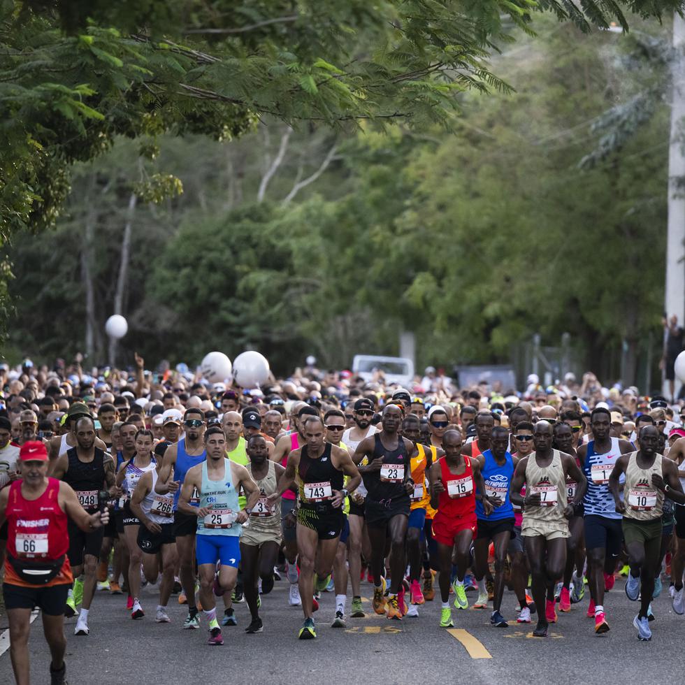 La edición 2024 del Medio Maratón San Blas contó con una participación récord de 2,100 participantes.