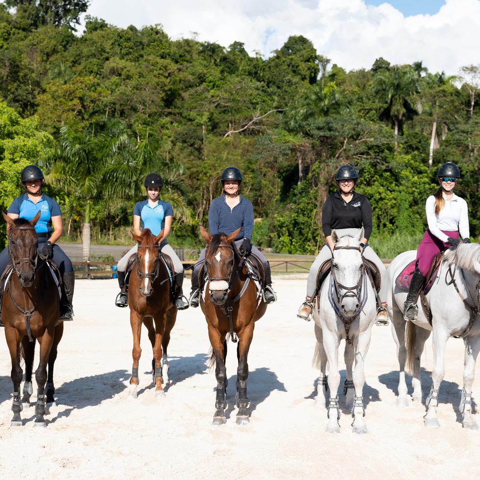 Existen pocos lugares en Puerto Rico dedicados a la práctica de la equitación y el Centro Ecuestre Internacional de Puerto Rico es único en su clase.