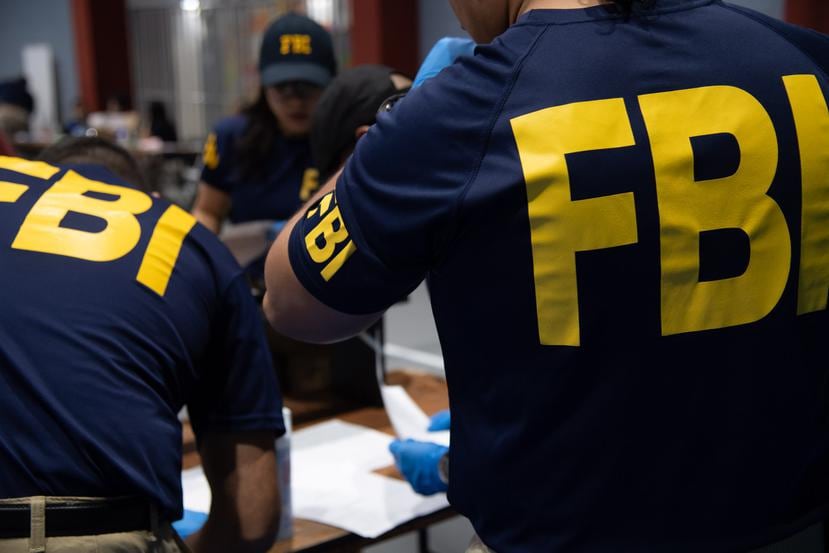 Agentes del Negociado federal de Investigaciones (FBI, en inglés).