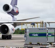 FedEx Express cuenta con una rampa de operaciones en los terrenos del LMM, que ahora agregó un área de temperatura controlada que incluye cuarto frío, descarga de mercancía con aislamiento de las condiciones exteriores y conectores para contenedores.