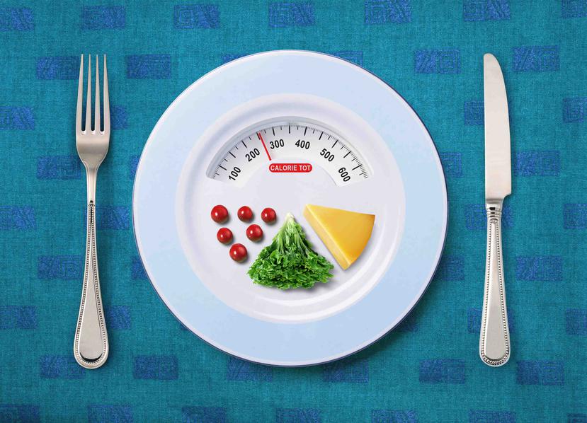 Una dieta con restricción calórica previene los efectos negativos del envejecimiento en las células. (Shutterstock)