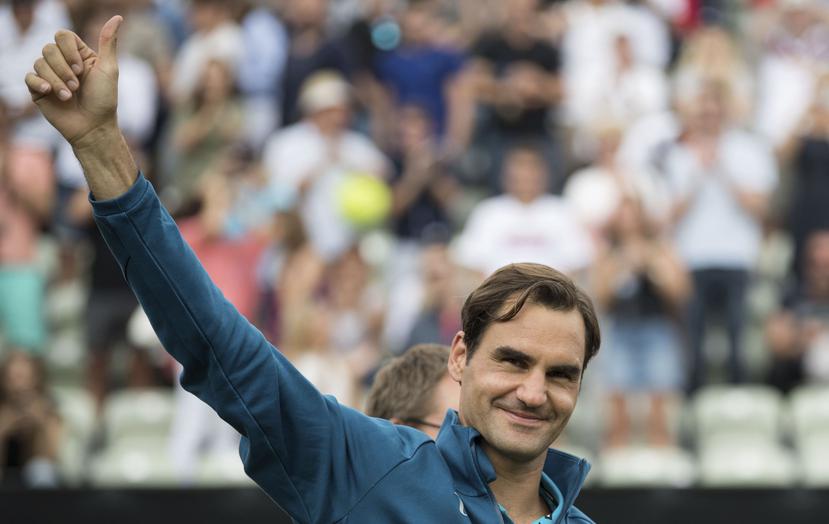 El tenista suizo Roger Federer saborea la victoria. (AP)
