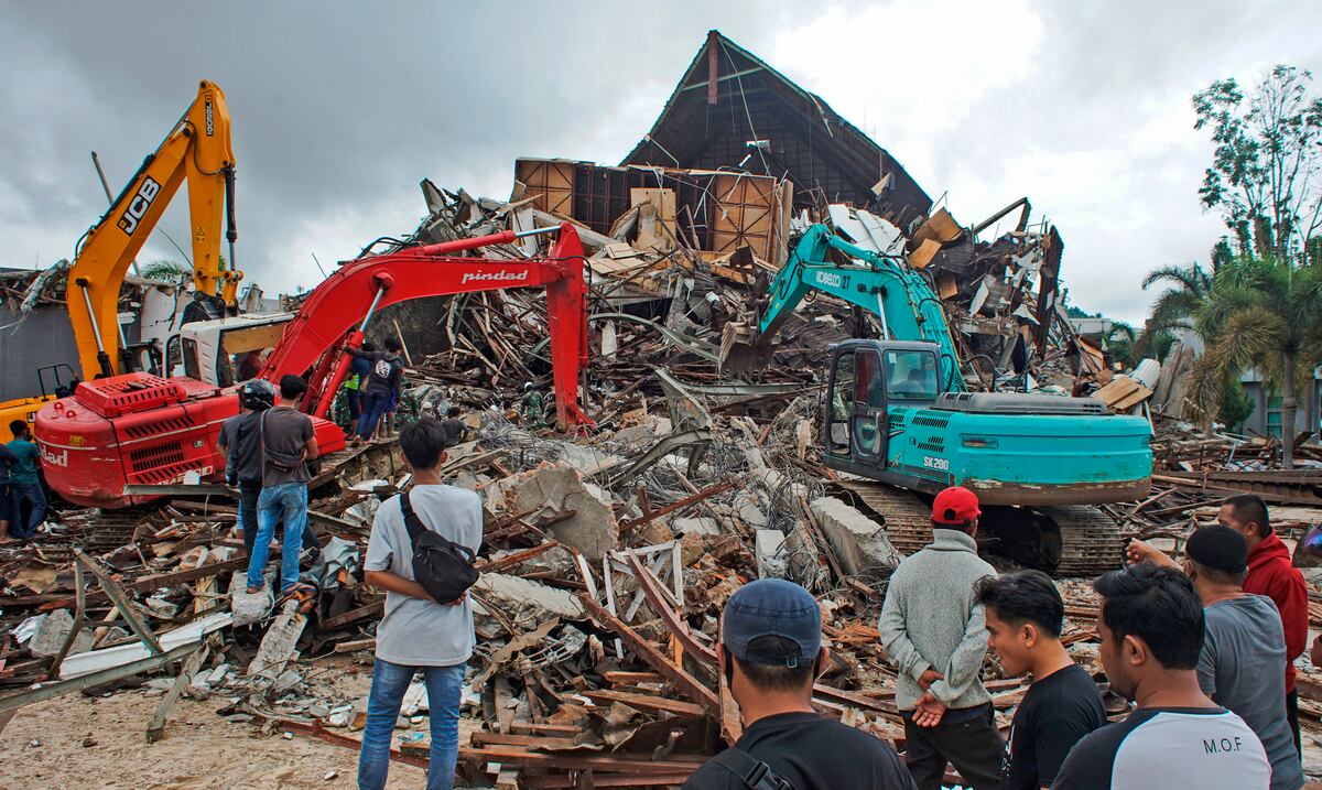 Suben to 34 deaths by a potent seismic in Indonesia