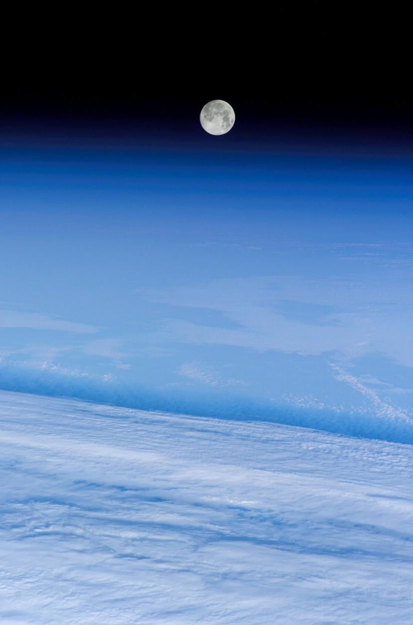 "Luna de Nieve" desde la Estación Espacial Internacional en 2016. (Archivo/NASA)