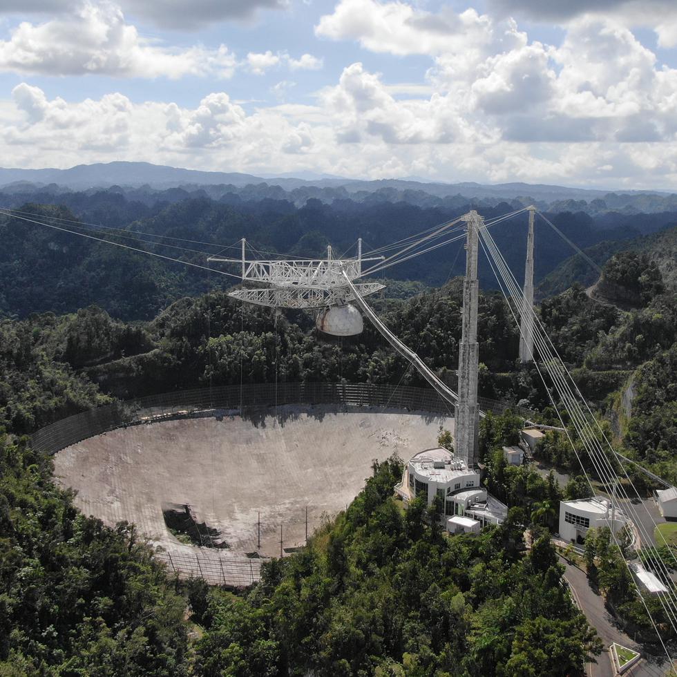 Telescopio de 305 metros del Observatorio de Arecibo en noviembre de 2020.

Cr�dito: University of Central Floridal