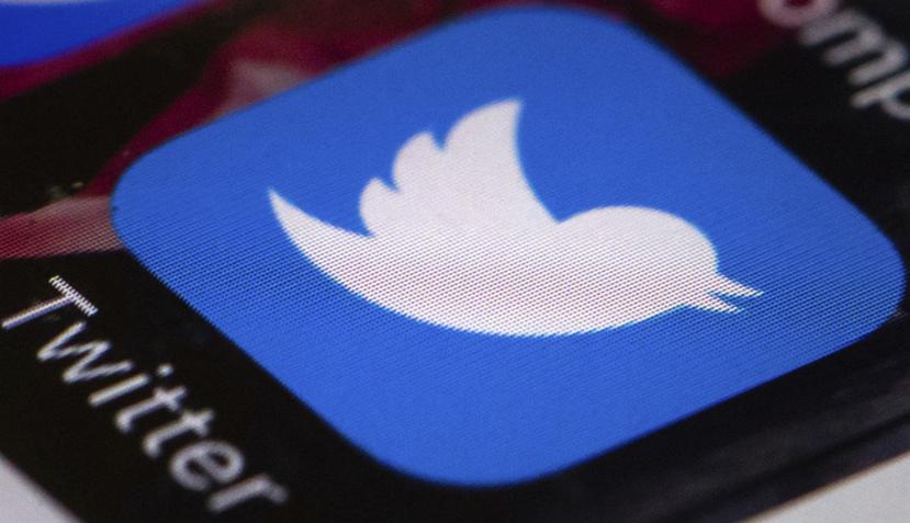 En Twitter las normas prohíben tener una cuenta a menores de 13 años. (EFE)