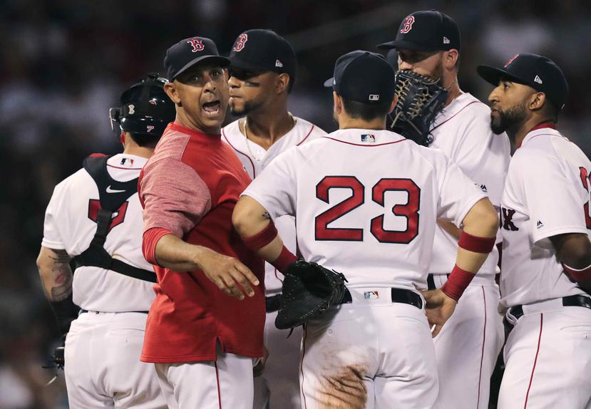Alex Cora, dirigente de los Red Sox de Boston. (AP)