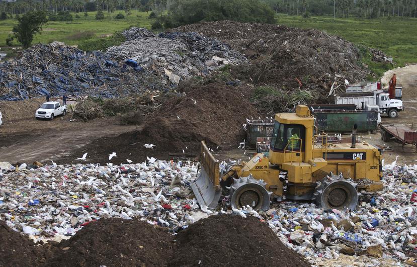 El alcalde de Vega Baja, Marcos Cruz, dijo que además del reciclaje optarán a otras opciones costo efectivas para disponer basura, rechazando la incineración por sus altos costos.