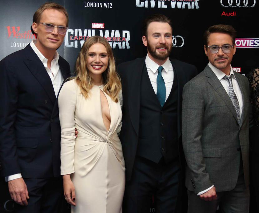 Paul Bettany, Elizabeth Olsen, Chris Evans y Robert Downey Jr. durante el estreno de la película en Europa. (AP)