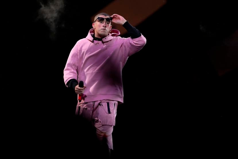 El cantante puertorriqueño de trap Bad Bunny hace historia con sus álbumes “El Último Tour del Mundo”, “YHLQMDLG” y “Las Que No Iban a Salir”.