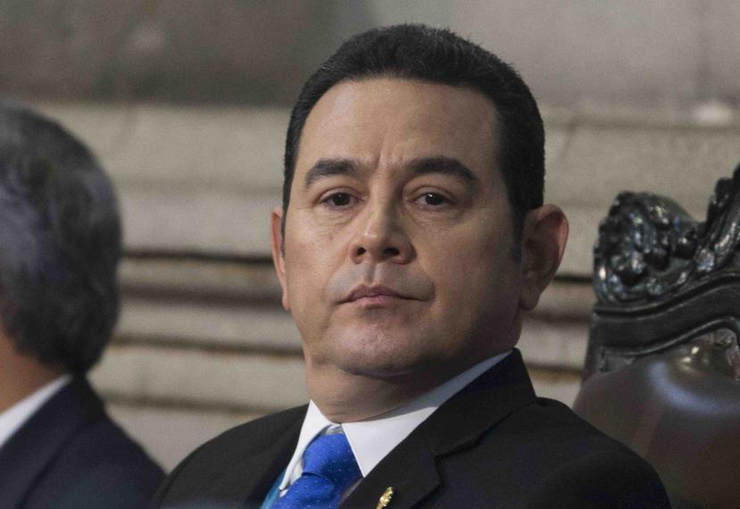 "Yo no tengo que pagarlos de mi salario”, dijo el presidente de Guatemala. (AP)