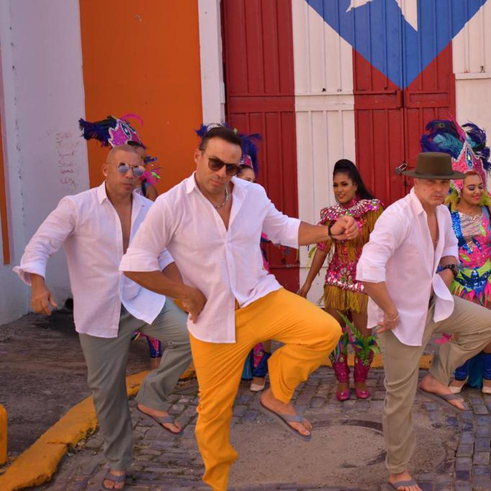 La orquesta Grupo Manía, compuesta por (de izquierda a derecha) Daniel Serrano, Héctor "Banchy" Serrano, Raúl Armando del Valle y Emmanuel Vizcarrondo, grabaron el pasado fin de semana el vídeo de la nueva canción “Ziriguidum”.