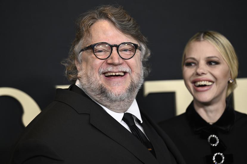 "Nightmare Alley" del guionista, director y productor Guillermo del Toro, izquierda, aquí junto a la guionista Kim Morgan, está nominada en la categoría de Mejor película para los Oscar.