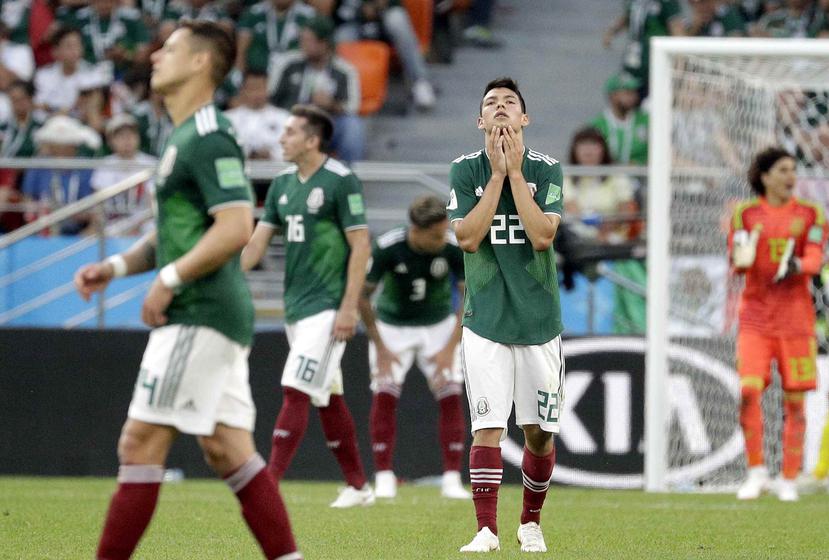Hirving Lozano, de México, reacciona durante el partido contra Suecia. (AP)