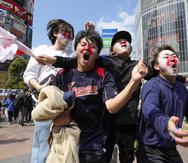 Los aficionados japoneses celebraron este miércoles extasiados la victoria de su país frente a Estados Unidos.