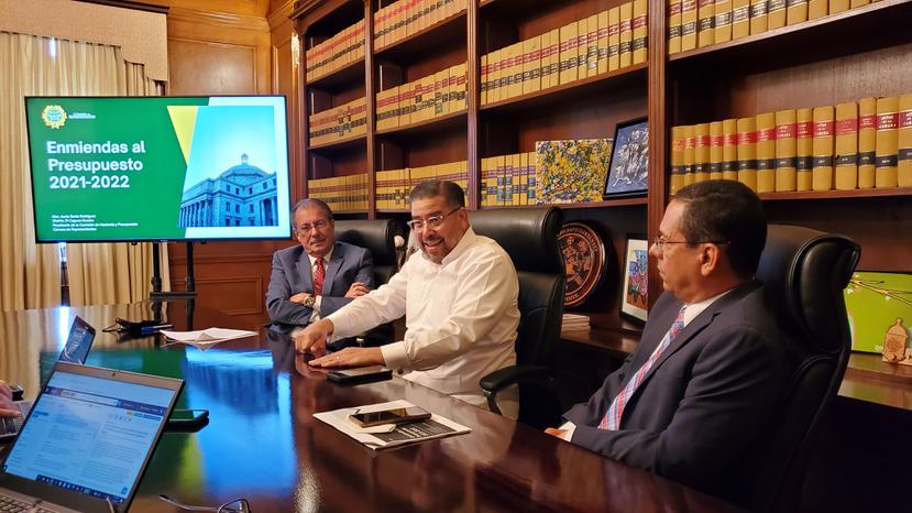 El presidente de la Cámara de Representantes, Rafael "Tatito" Hernández, opinó que los maestros cometieron un error que les perjudicó al no aceptar la propuesta negociada con la Junta de Supervisión Fiscal (JSF).