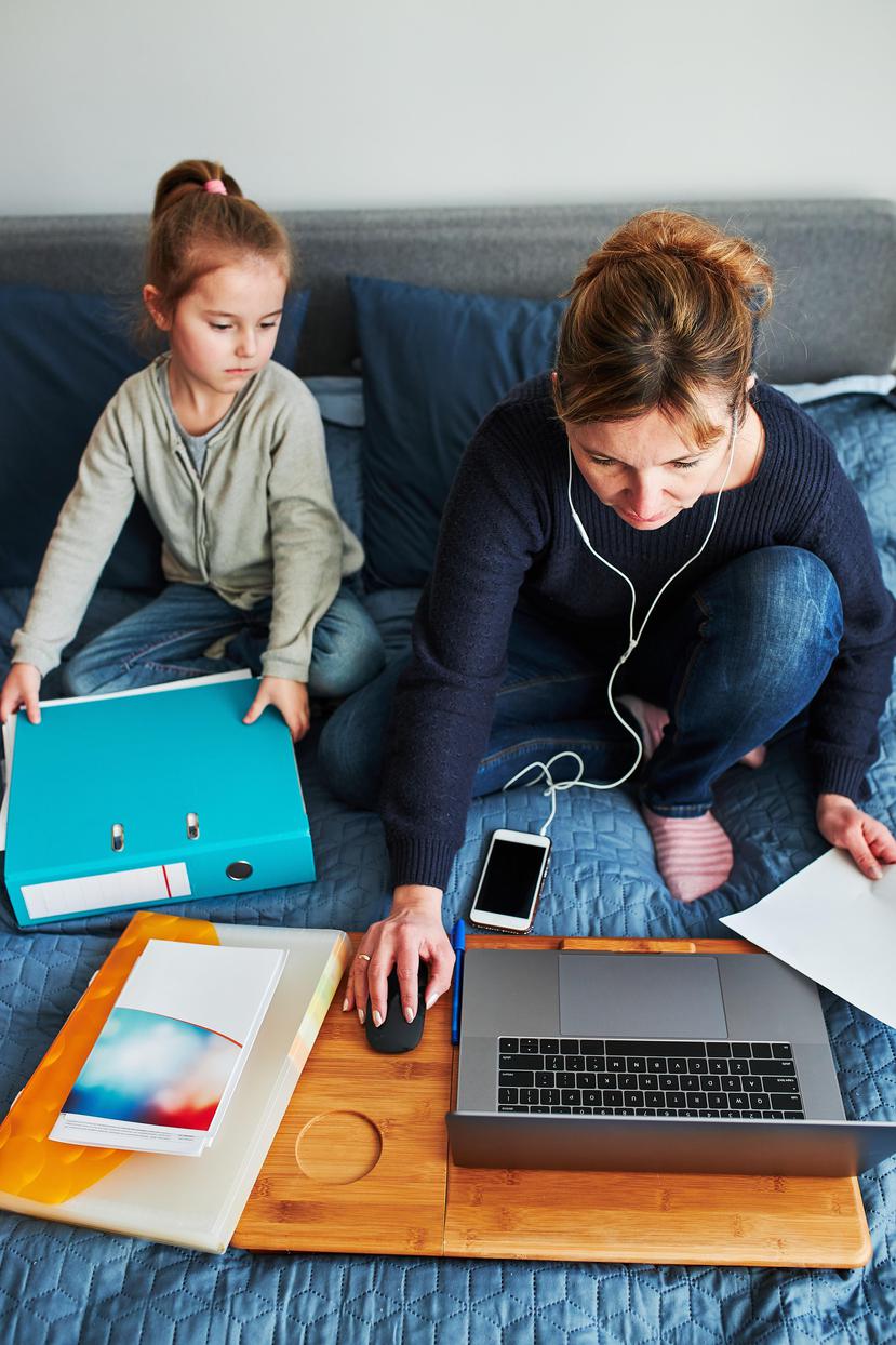 El 42% de las empresas ofreció tiempo flexible a sus empleados para trabajar desde la casa para atender a hijos o familiares. (Shutterstock)