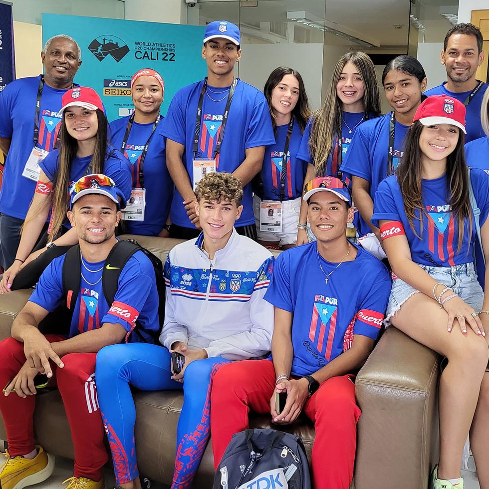 Miembros de la Seleción Nacional juvenil que compitió en el Campeonato Mundial de Atletismo Sub-20 en Colombia.