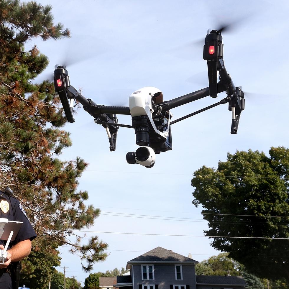 Distintas agencias de ley y orden utilizan drones para realizar vigilancias y para detectar y documentar actividades ilegales.
