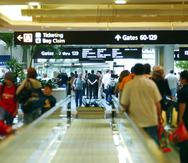 Según datos del Aeropuerto de Orlando, en el pico de la pandemia el tráfico de pasajeros disminuyó aproximadamente un 97 por ciento con un poco más de 200 vuelos por día, del promedio de 900 diarios que tenía antes.  (Archivo GFR Media)