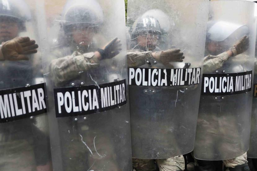 La Policía Militar se ha mantenido en las calles de Bolivia tras la renuncia de Evo Morales. (AP)