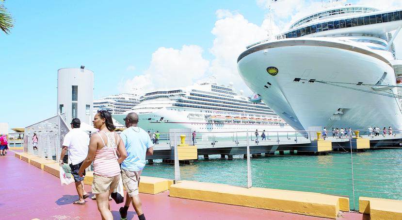 En cuanto a las líneas de cruceros, el agente de viajes Ángel Alverio mencionó que la italiana MSC Cruises está comenzando a devolver el dinero, mientras que Carnival y Royal Caribbean están aun a mitad del proceso.