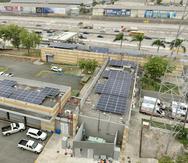 Las 717 placas solares instaladas en los tres edificios de la estación de peaje de Buchanan, así como  en tres nuevas cubiertas para estacionamientos conocidas como “carports”, generan 480 megavatios-hora al año.