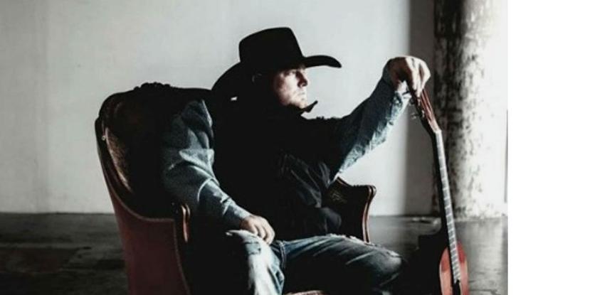 Justin Carter, un popular cantante de country oriundo de Texas. (Instagram)