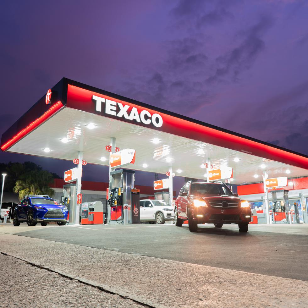 En solo tres años, el mayorista ya cuenta con 124 gasolineras Texaco en la isla.