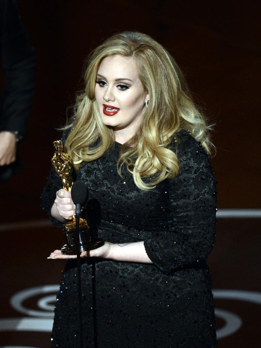 Adele sorprende al mundo por su pérdida de peso.