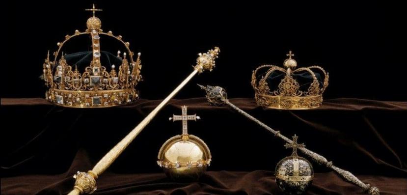 Las coronas eran exhibidas en la catedral de Strängnäs, al sur de Suecia. (Foto: Policía de Estocolmo)
