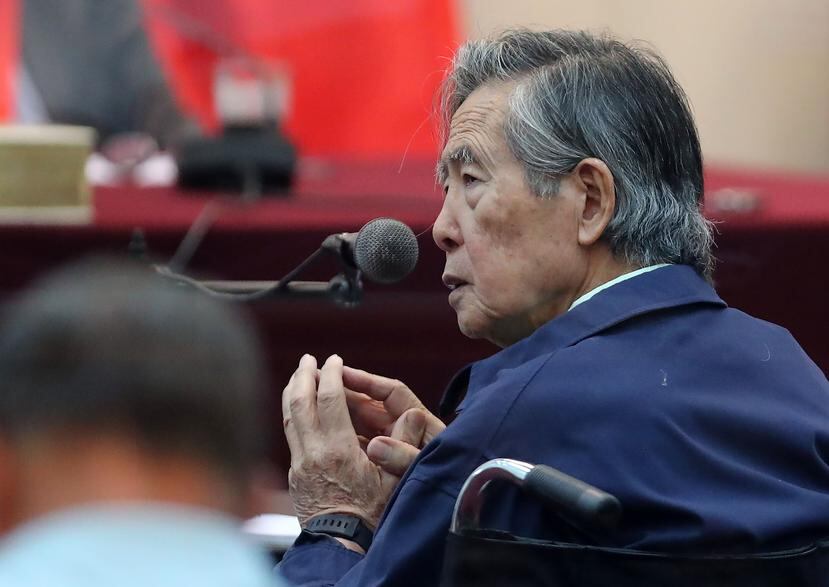 Perú ha sido “ingobernable” en los pasados años debido a una serie de crisis constitucionales en la cuales sus mandatarios han sido destituidos. Esta inestabilidad es un legado del expresidente neoliberal Alberto Fujimori, de acuerdo con José Gabriel Martínez Borrás.
