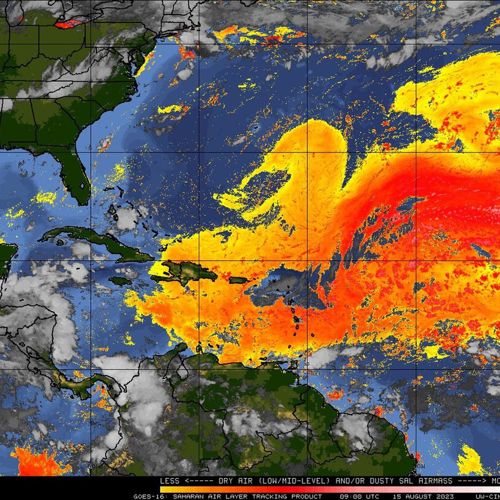 Análisis de imágenes infrarrojas del satélite GOES-East que permite ubicar masas de aire seco o de polvo del Sahara, a través de los colores amarillo, anaranjado y rojo intenso hacia blanco. Tomada en la mañana del 15 de agosto de 2023.