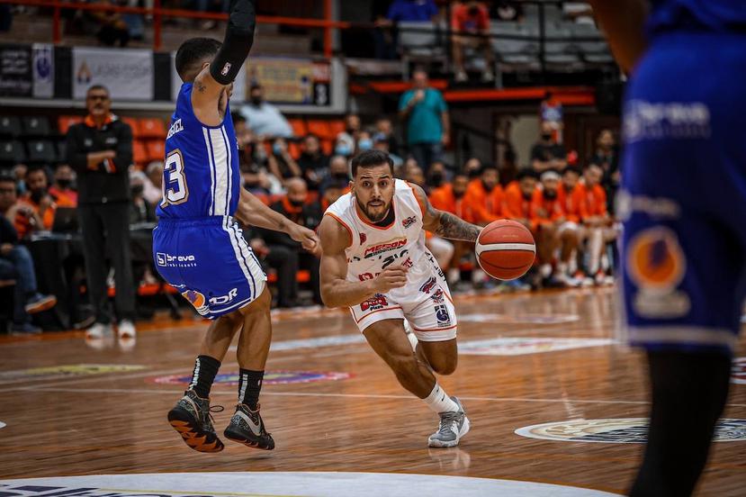 El armador Tjader Fernández, de los Atléticos, representará a Puerto Rico en el Mundial de FIBA 3x3.