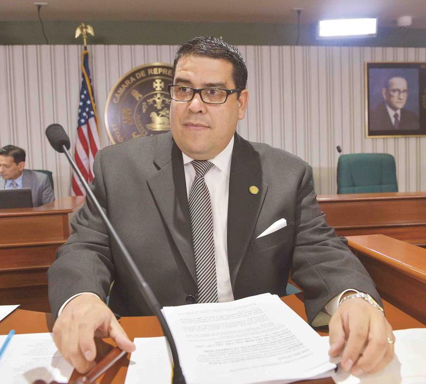 “El problema fiscal de Puerto Rico no se resolverá hasta que algunos funcionarios reconozcan que no existe una solución única", dijo el presidente de la Comisión de Hacienda y Presupuesto de la Cámara, Rafael Hernández Montañez.